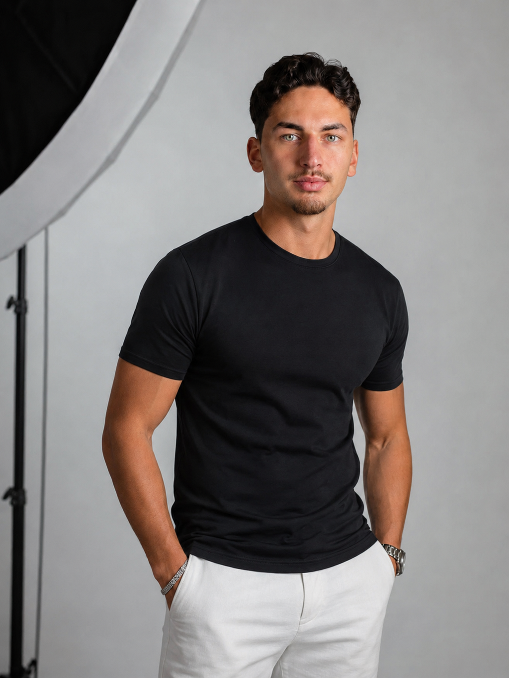 ESSENTIAL TEE